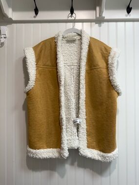 Tuckernuck Hyacinth House Shearling Vest